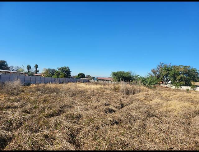 1,427M² VACANT LAND FOR SALE IN OOS EINDE
